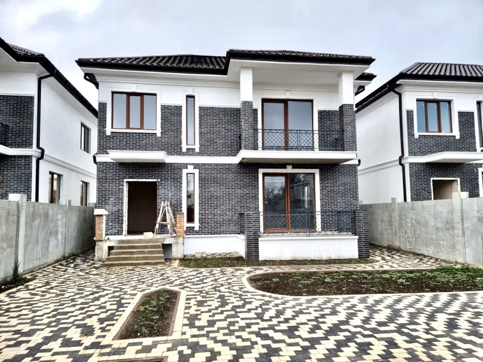 Продаж будинку на вулиці Довгої! фото 1 Продаж будинку на вулиці Довгої! фото 1