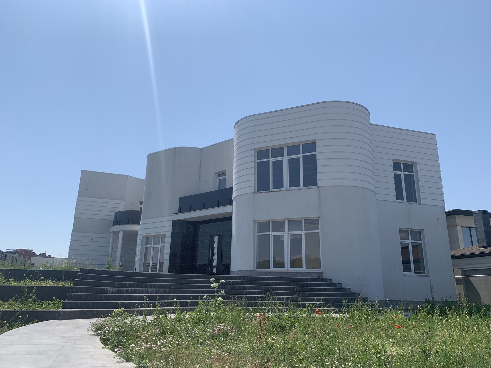 Продажа дома в Совиньоне! фото 1 Продажа дома в Совиньоне! фото 1
