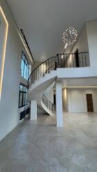 🏡     13-        .  11