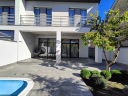 🏡        |  🌿.  3