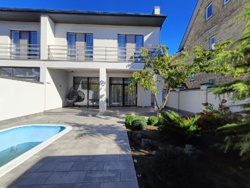 🏡        |  🌿.  1