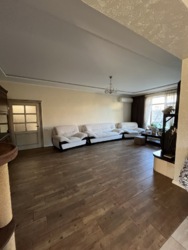 стильный дом в Совиньоне купить дом