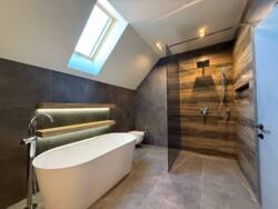 🏡      | 340 ² |  |   2025 | .  33