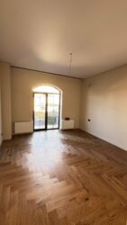 🏡     13-        .  25