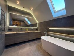 🏡      | 340 ² |  |   2025 | .  32