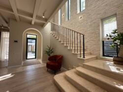 🏡          , .  29