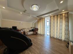 🏡             !  17