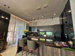 🏡       284 ²  ,    .  9