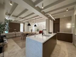 🏡          , .  17