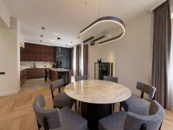 🏡      | 340 ² |  |   2025 | .  19