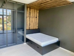 🏡       |        .  4