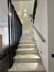 🏡      쳺     200 ² 🌿.  18