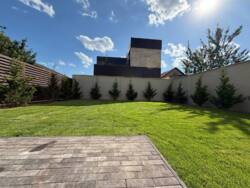 🏡        . 人- | 250 ² |   |  | .  0%.  12