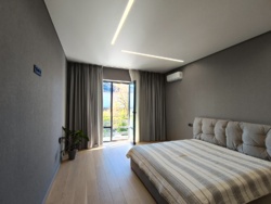 🏡        |  🌿.  30