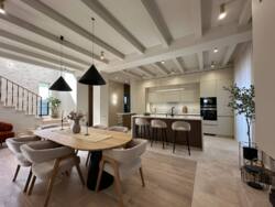 🏡          , .  15