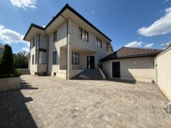 🏡            -!  14