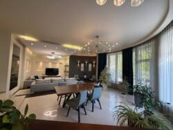 🏡   387 ²     ,   .  9