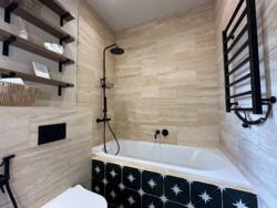 🏡          , .  42