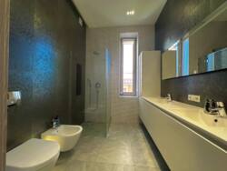 🏡            -!  19