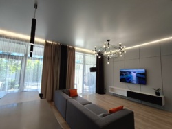 🏡        |  🌿.  12