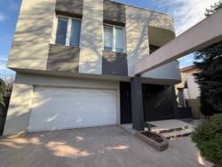 🏡   387 ²     ,   .  3