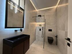 🏡       .  | 220 ² |  |  |  .  6