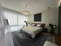 🏡       284 ²  ,    .  15