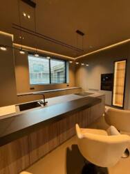 🏡          | 389 ² | 4  | .  27