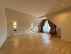 🏡      | 340 ² |  |   2025 | .  30