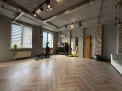 🏡   387 ²     ,   .  24