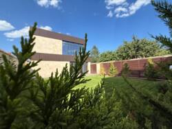 🏡        . 人- | 250 ² |   |  | .  0%.  2