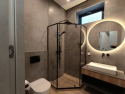 🏡        |  🌿.  18