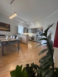 🏡 ������ ��������� ������� � ���� �� ���. ��� �������� � 360 �², 4 �������, �����, ������ 5 �����. ���� 9