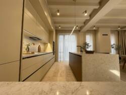 🏡          , .  30