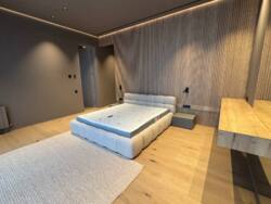 🏡          | 389 ² | 4  | .  20