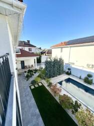 🏡      쳺     200 ² 🌿.  24