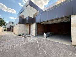 🏡        . 人- | 250 ² |   |  | .  0%.  17