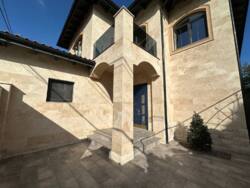 🏡     13-        .  2