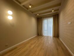 🏡          , .  32