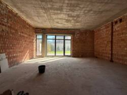 🏡        . 人- | 250 ² |   |  | .  0%.  10