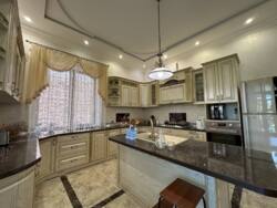 🏡             !  13