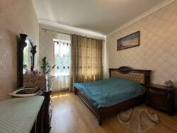 🏡             !  9