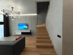 🏡        |  🌿.  7