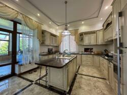 🏡             !  10