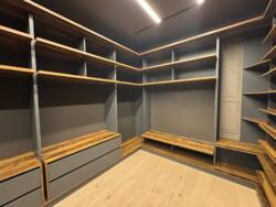 🏡          | 389 ² | 4  | .  24