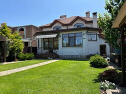 🏡             !  4