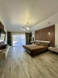 🏡      쳺     200 ² 🌿.  21