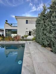 🏡      쳺     200 ² 🌿.  3