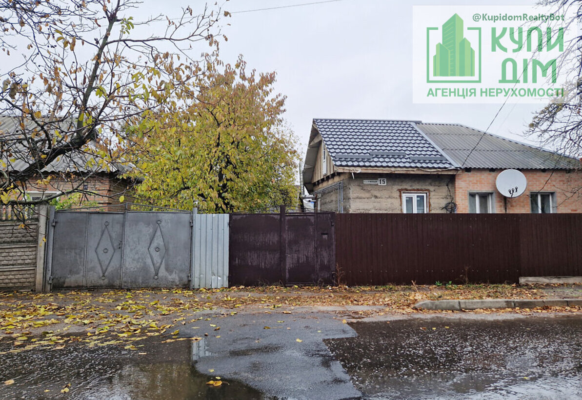 Продаж половини бунинку Критий ринок фото 1 Продаж половини бунинку Критий ринок фото 1