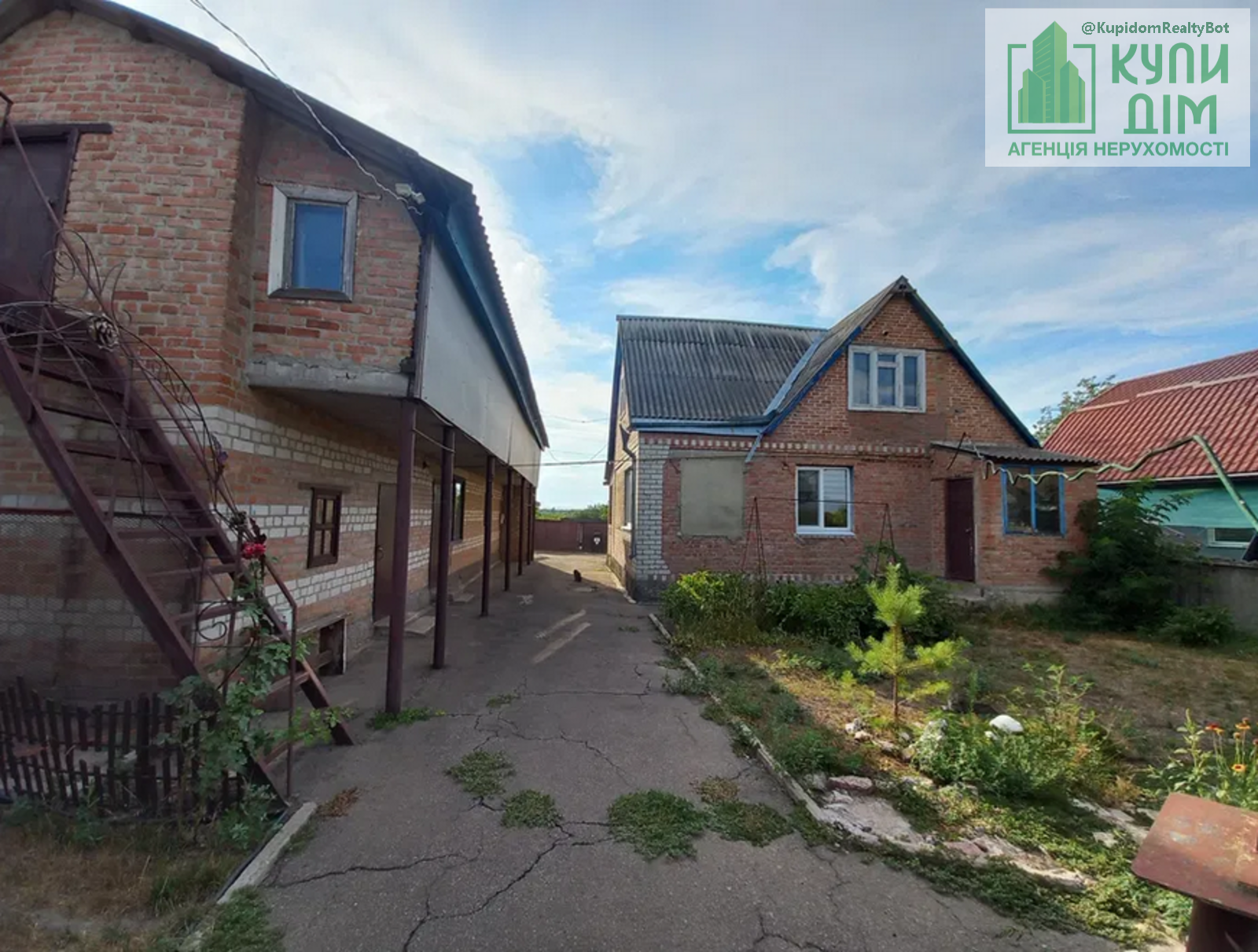 Продам добротний будинок у Черняхівці фото 1 Продам добротний будинок у Черняхівці фото 1